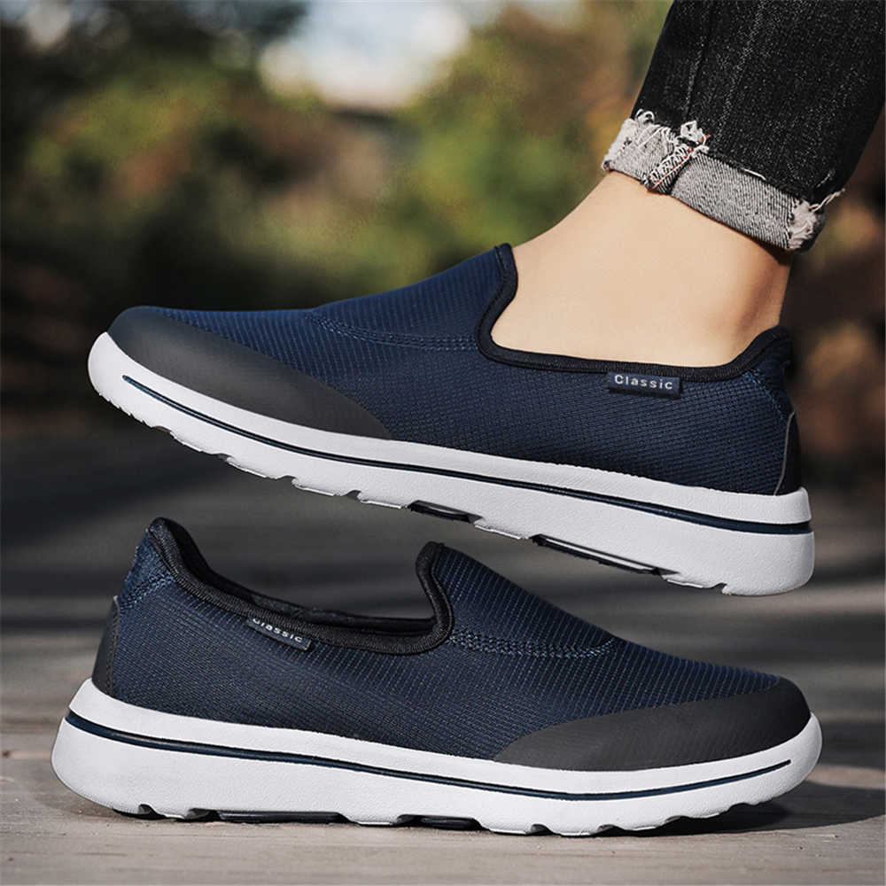Super Big Size Slip-ons Men Basketball Sneakers Golf Shoes For Man Luxury Summer Flat Sport Super Sale Exerciser Krasovki