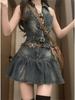 Conjunto de Top de Mezclilla Halter y Minifalda Plisada de Cintura Alta Estilo Retro de Hong Kong para Mujer - Atuendo Dulce y Picante de Dos Piezas para Verano