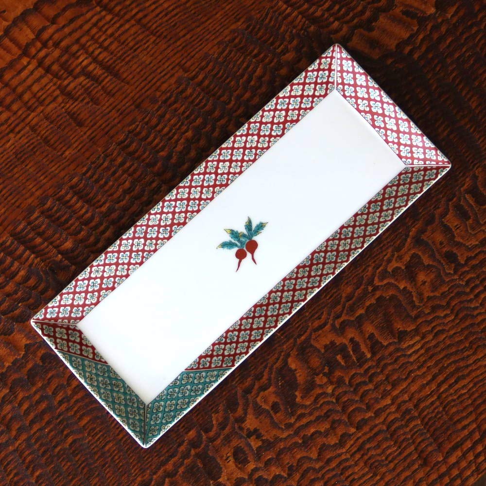 Kutani ware Seikogama 8 Long square plate Red turnip Porcelain Made in Japan (Limited stock) No. (single item) SK-281