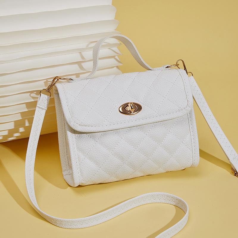 Korean Version of Small Square Bag Women's Bag Mobile Phone Bag Diamond Chain Embroidery Bag