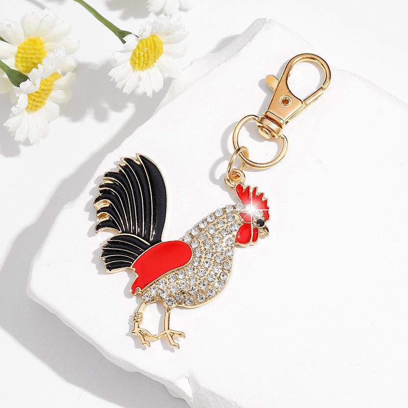 Брошь-брелок со стразами «Петух» по знаку зодиака для женских аксессуаров золотой
