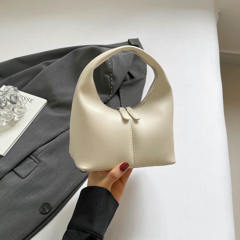 Womens Retro Fashion Cute Versatile Small Dumpling Daily Handbag