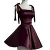 Elegancka Letnia Sukienka na Imprezę z Ramiączkami Spaghetti Fason A-line Seksowna Damska Bez Pleców Modna Mini Sukienka Wieczorowa na Bal Nowa Sznurowana z Wstążką Smukła Odzież