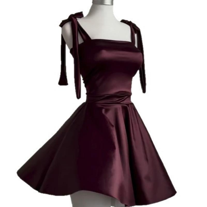 Elegancka Letnia Sukienka na Imprezę z Ramiączkami Spaghetti Fason A-line Seksowna Damska Bez Pleców Modna Mini Sukienka Wieczorowa na Bal Nowa Sznurowana z Wstążką Smukła Odzież