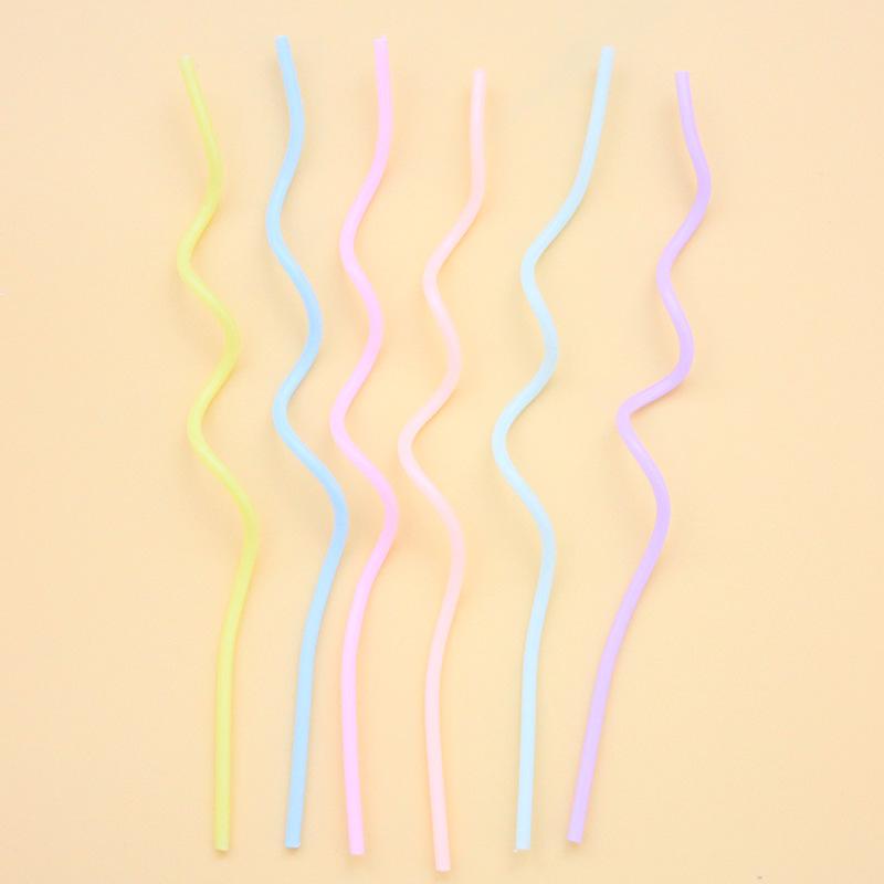 24 Curved Macaron Candles for Birthday, Creative Romantic Party Colored Spiral Candles Without Support