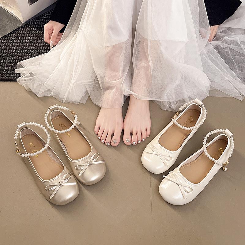 French cute flat Mary Jane small leather shoes women's 2025 summer new versatile retro college style skirt shoes