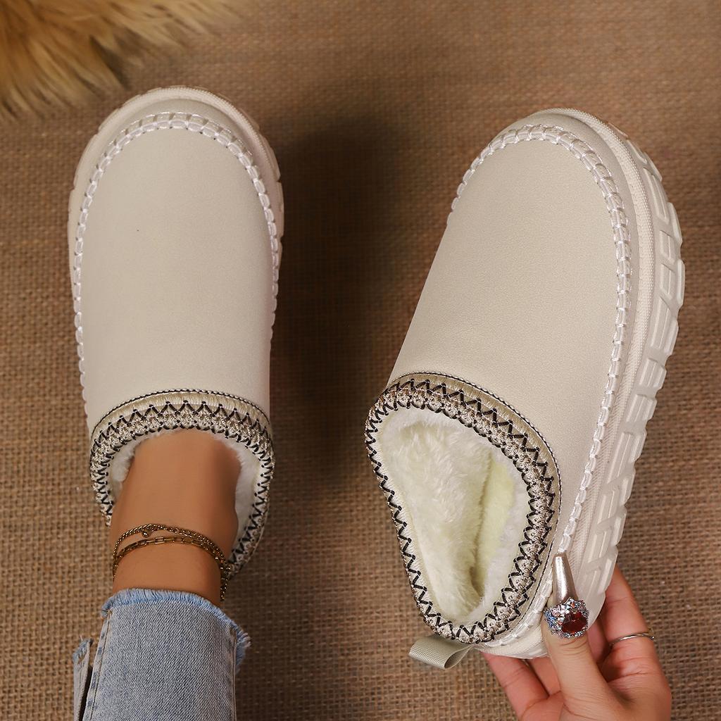 Fashion 2025 Winter Women Short Plush Flats Snow lightweight Boots Warm Thick-soled Shoes Women Comfortable Chelsea Boots Large Size