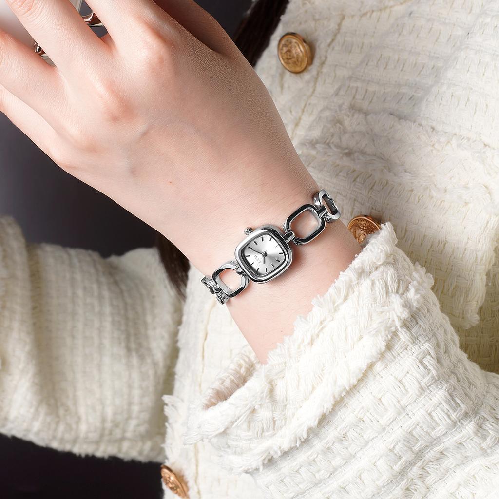 Light Luxury High-End Bracelet Watch Women'S Niche High-Value Retro Small Square Quartz Watch