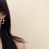 French Retro Zircon Flower Ear Cuffs: Stylish, Luxurious, and Versatile Earrings for Women.