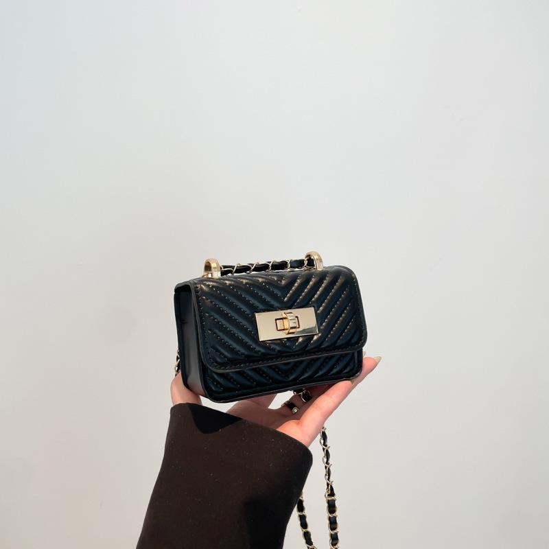 Rhombus Chain Bag Women's Spring and Summer 2025 New Fashion High Sense Ins Messenger Bag Versatile Mini Square Bag