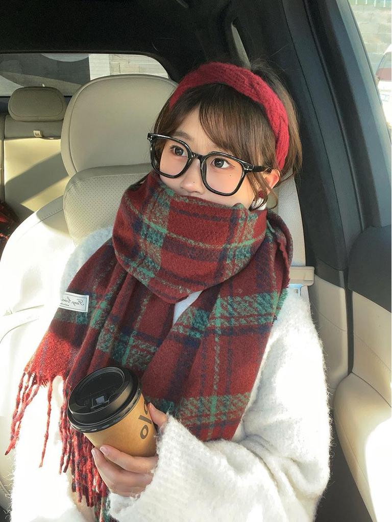 Festive Collection: Red Scarves & Imitation Cashmere Shawls - Cozy Winter Gifts & Soft Neck Warmers