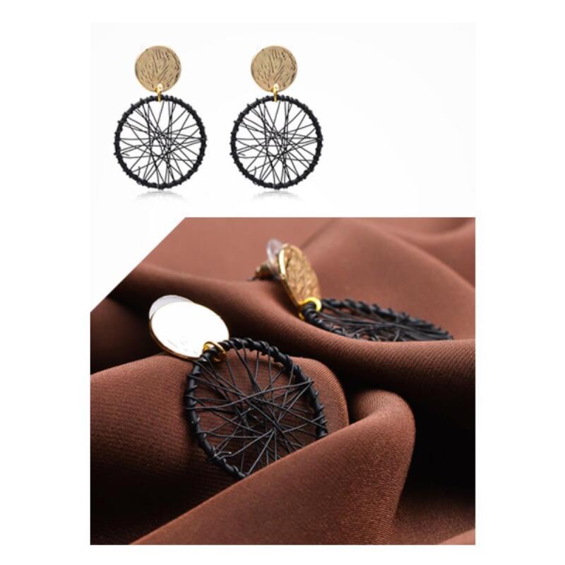 

Women s Surgical Round Dreamcatcher Black Earrings A20361_Black