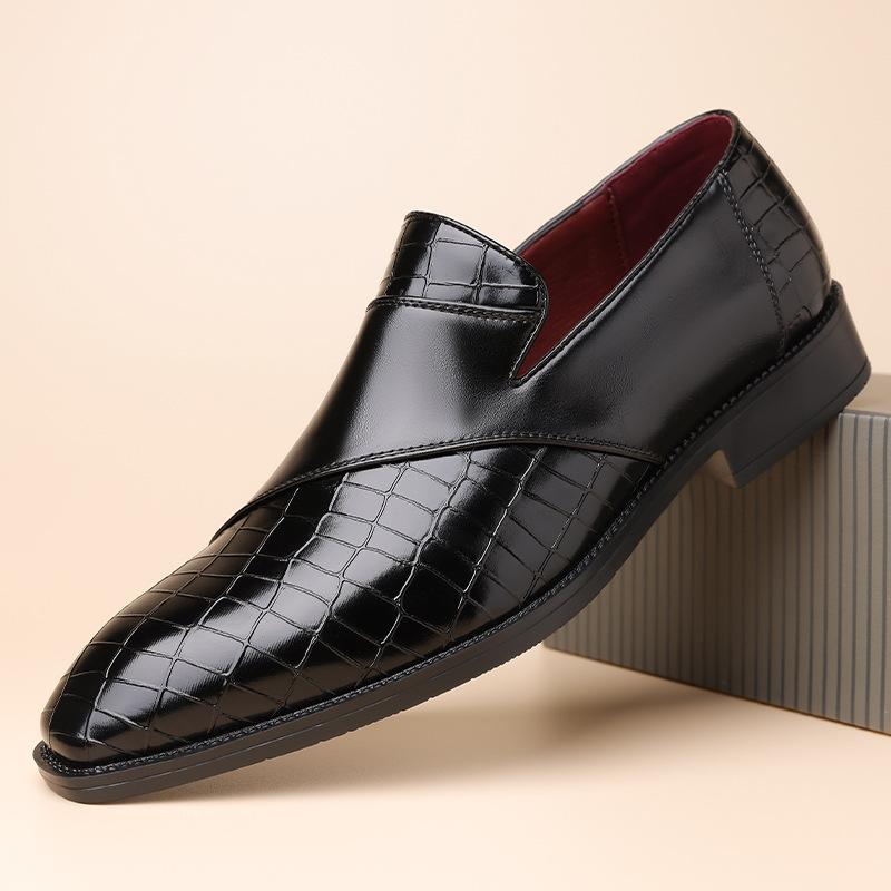 Trend New Men's Pointed Mix Patchwork Patent Leather Casual Shoes Designer Male Formal Wedding Dress Loafers Homecoming Footwear