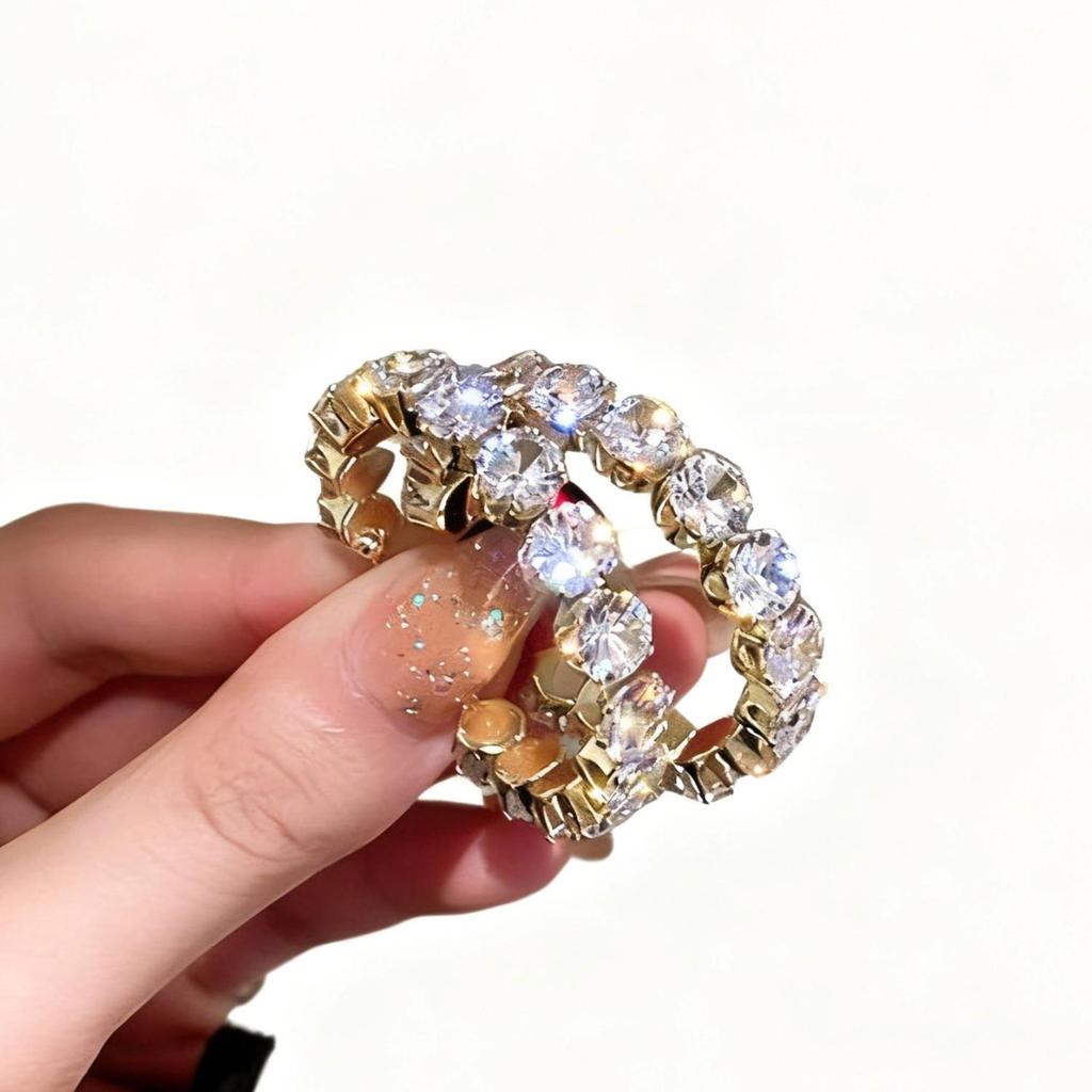 2025 Retro Emerald Zircon C-Shaped Ear Cuff Earrings - Lightweight, Fashionable & High-End Jewelry for Women