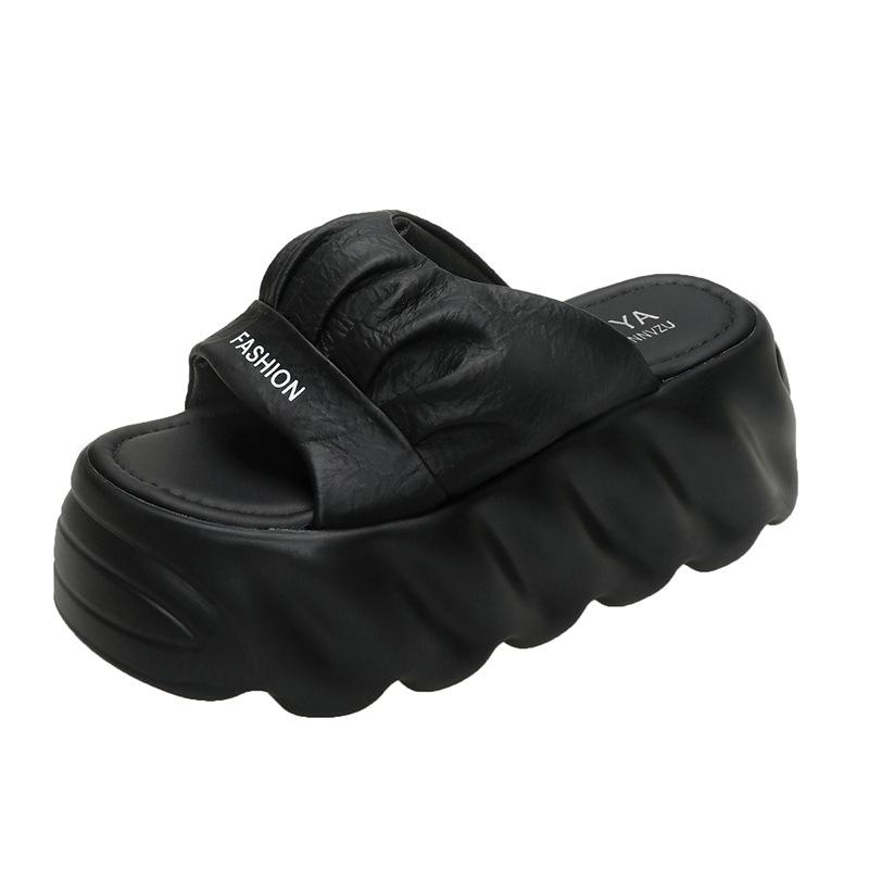 

8Cm thick-soled height-increasing slippers women s 2025 new summer outer wear high-end feeling with skirt stepping on shit feeling beach sandals 39 чёрный