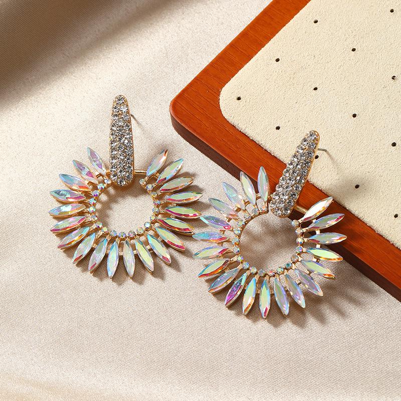 Trendy European Ethnic Style Crystal Flower Earrings: Multi-layer Alloy with Colored Rhinestones for Women (Spring/Summer)