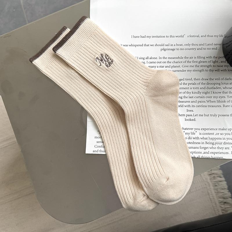 

Женские полосатые носки до середины икры, простой и повседневный спортивный стиль, модные и универсальные, мягкие хлопковые носки для осени и зимы 1 pair