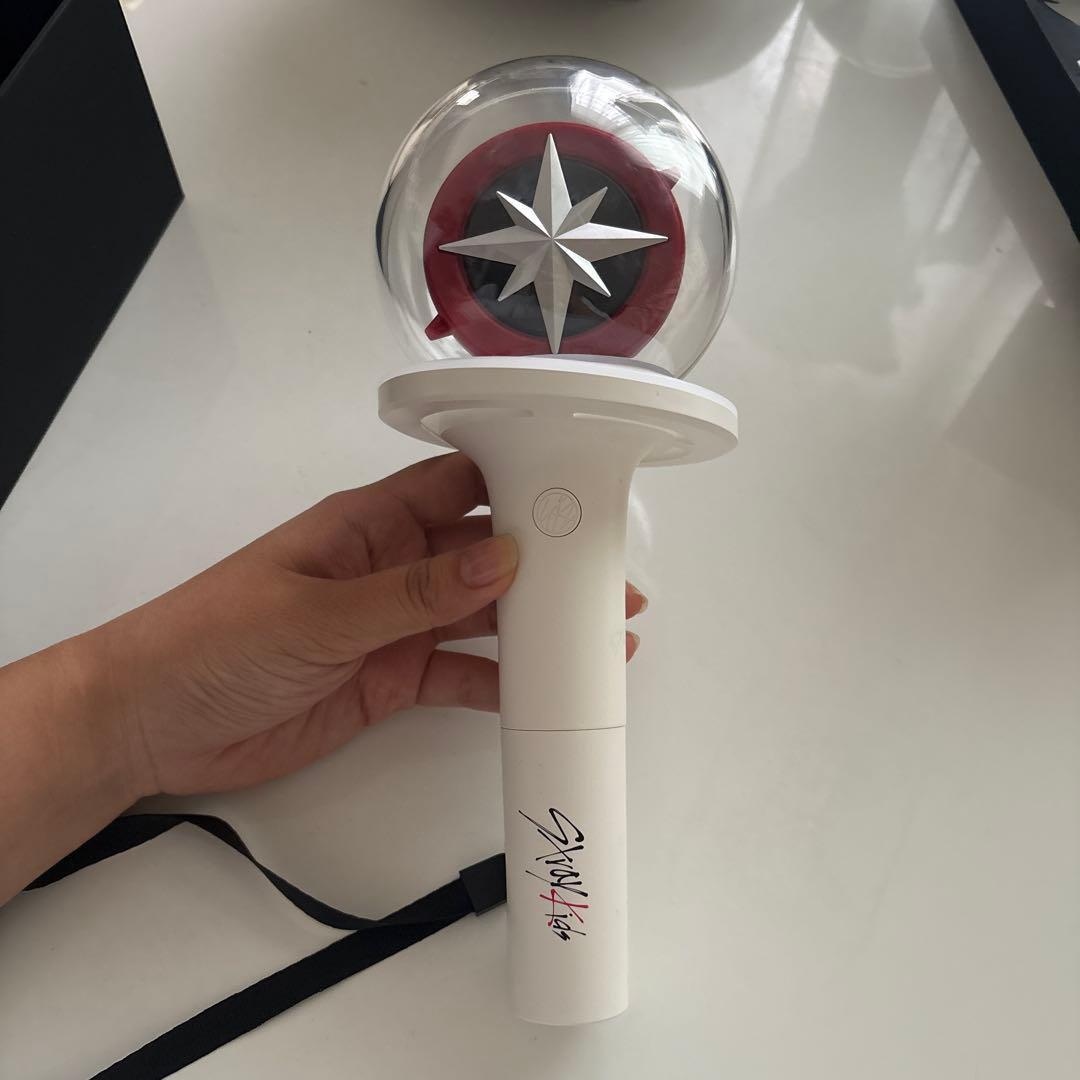 

[USED] straykids official light stick ver.2