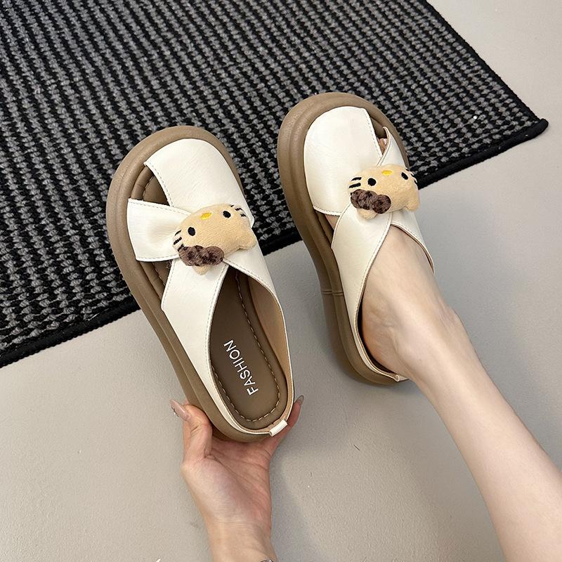 Small Girl Cute Cool Slippers Woman 2025 Summer New Wear Thick Bottom Non-slip Stepping On Shit Feeling Bag Head Drag