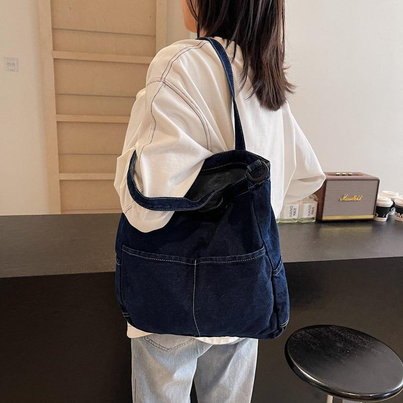 New niche versatile shoulder messenger bag, large-capacity denim tote bag, women's bag, a must for commuting