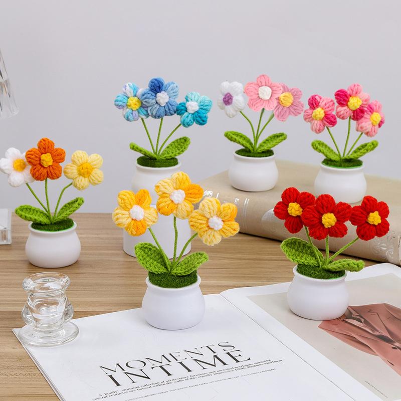 Ornamento di girasole intrecciato all'uncinetto Mini Puff Simulazione di fiori lavorati a maglia fatti a mano Fiore artificiale Decorazione per interni auto Casa
