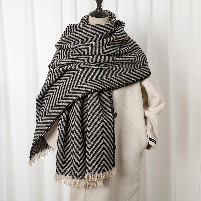 Fashion Winter Warm Plaid Print Travel Hijab Scarf Women Thick Cashmere Blanket Shawl Wraps Brand Pashmina Poncho Bufada