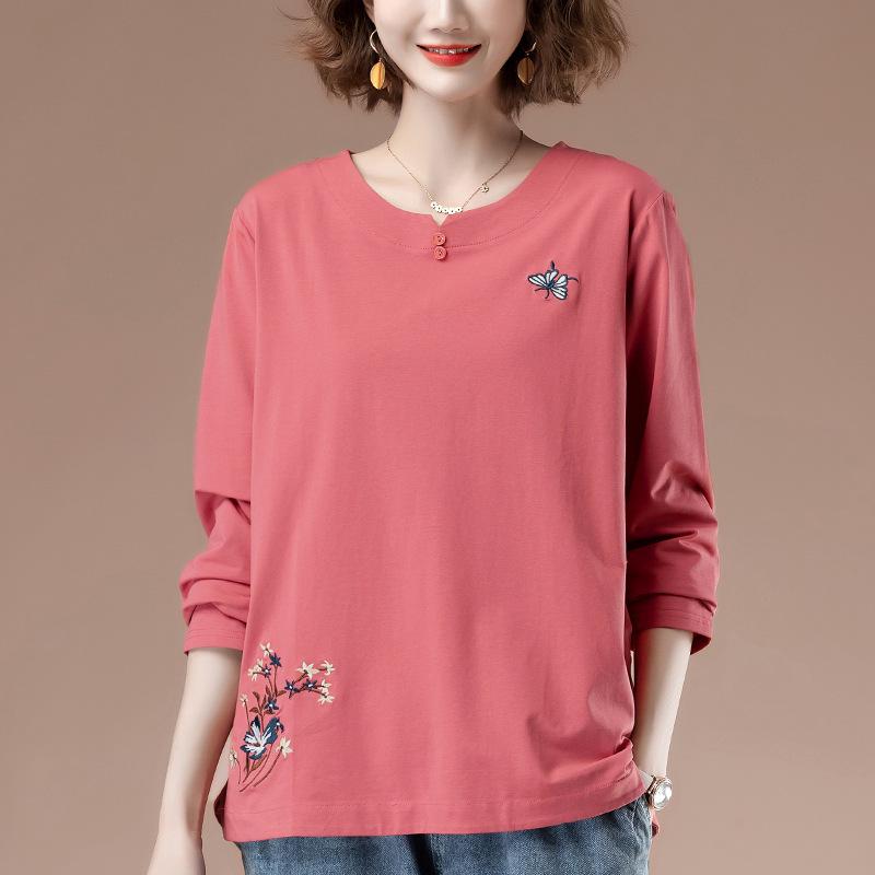 Dámské bavlněné tričko s dlouhým rukávem a výšivkou ve větších velikostech - Zeštíhlující střih pro maminky ve středním věku