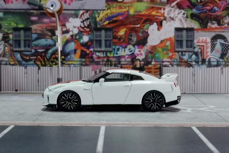 MOTORHELIX Nissan 50. výročí Briliantní bílá perleť Hotový produkt 1/64 GT-R (R35)