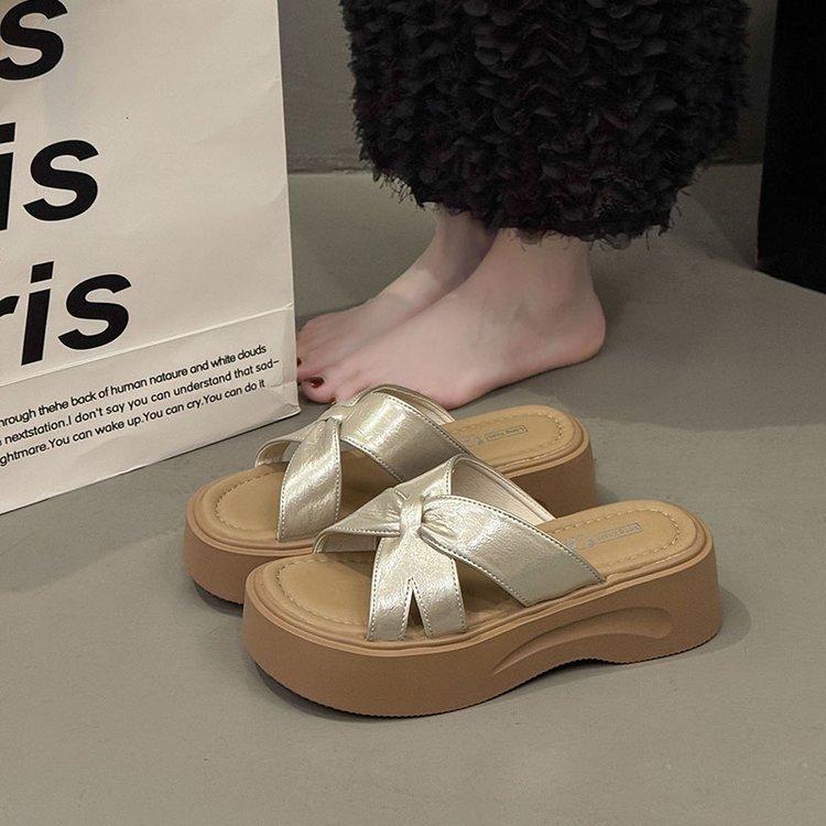 

Women s shoes summer new heightened flat-bottomed thick one-word slippers women 2025 versatile casual sandals women 40