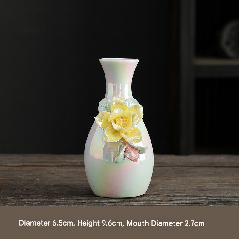 Hand-sculpted flower ceramic vase, ceramic hand-sculpted flower vase, desktop dried flower arrangement decoration