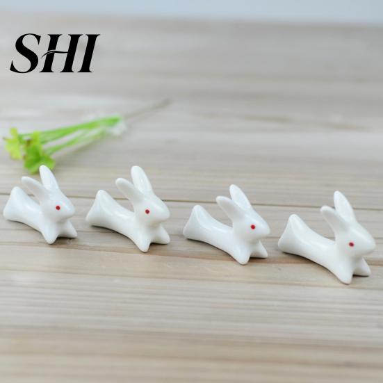Chopsticks Stand Storage Rack Reused Beautiful Food Grade Rounded Corners Stable Kitchen Gadgets Anti-dirty White Ceramic Little Rabbit Chopstick Rest