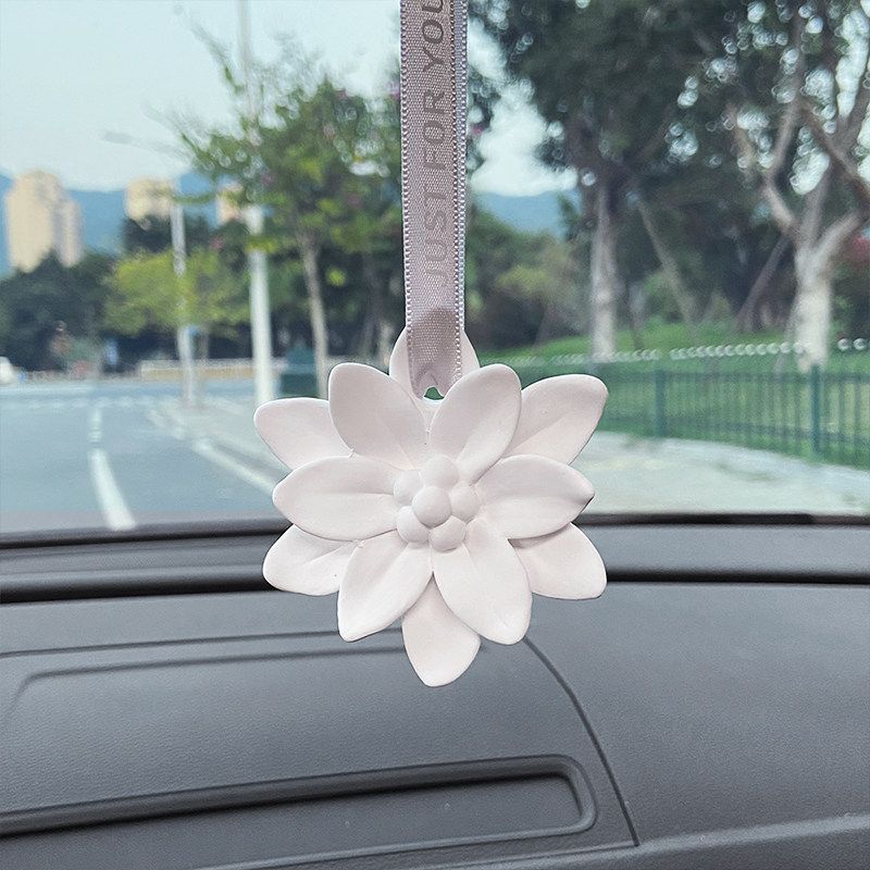 

Bauhinia Car Rearview Mirror Pendant Ornaments High-End Girls Car Interior Ornaments Fragrant Stone Aromatherapy Cocoa Secret(Oriental fragrance)