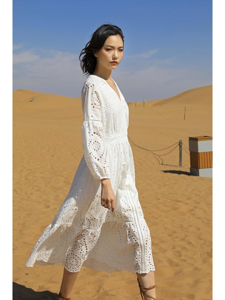 Spring/Summer 2025 Women's White Pure Cotton V-neck A-line Long Dress - F2075