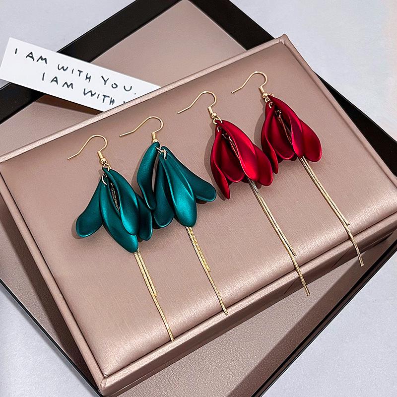 925 Silver Needle Golden Tassel Petal Earrings - Elegant, Versatile Celebrity-Inspired Design