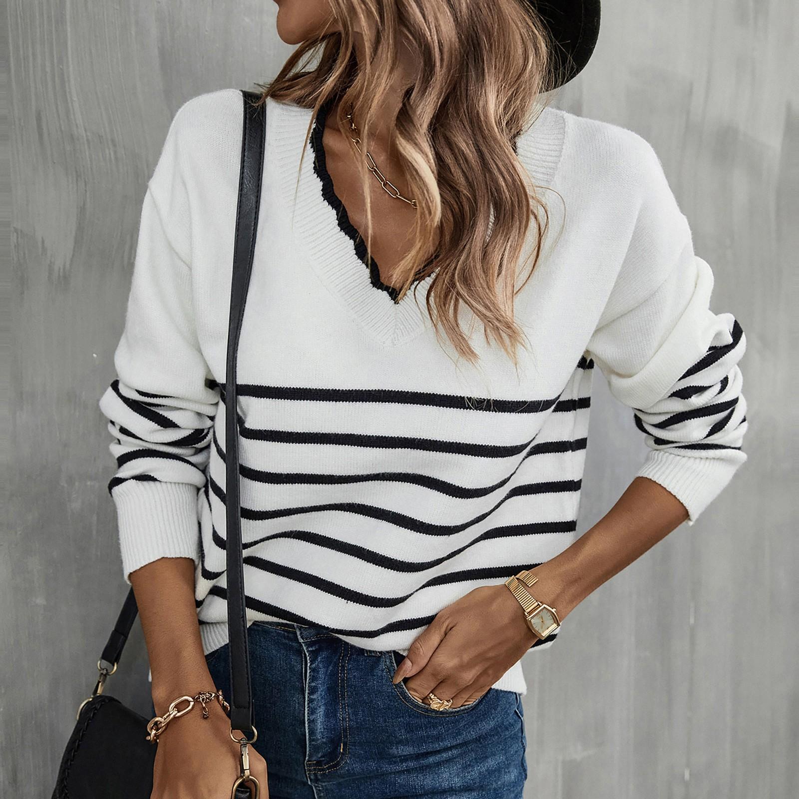 

Женский модный свитер в полоску с v-образным вырезом и кружевной облегающей трикотажной нижней рубашкой S белый