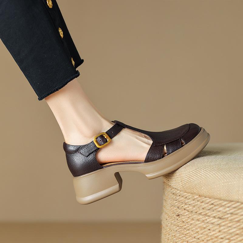 Hollow Thick-soled Bag Head Sandals Women's 2025 Summer New Round Head Middle Heel T-shaped Shoes Versatile Retro Pig Cage Shoes