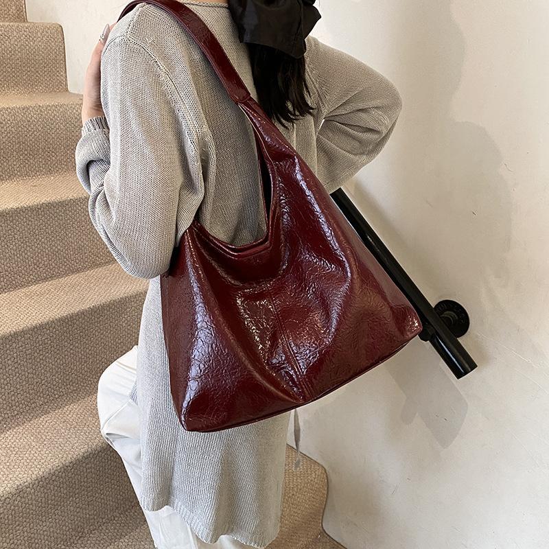 Simple and Large-capacity Underarm Bag Women's New Fashionable Versatile Shoulder Bag Retro Commuter Tote Bag