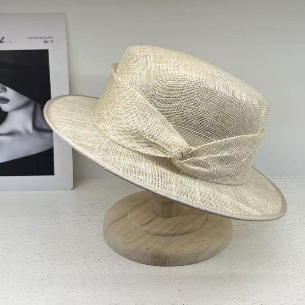 Lightweight high-end French summer hemp yarn flat-top straw hat, children's retro top hat, travel street shooting sun hat tide
