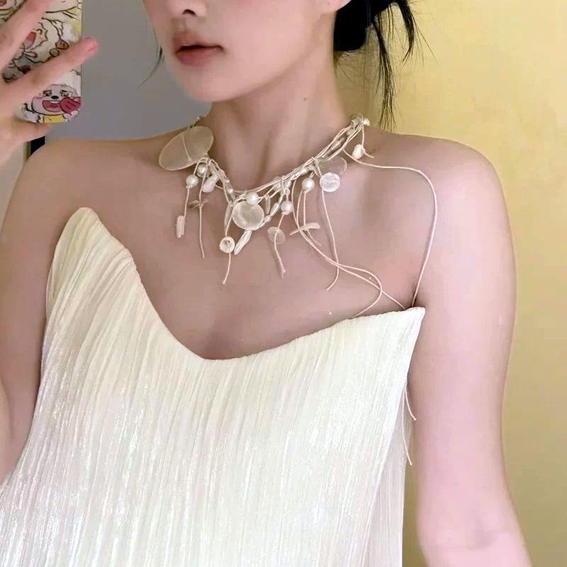 Elegant Bridal White Shell Pearl Necklace Wedding Dress Accessory