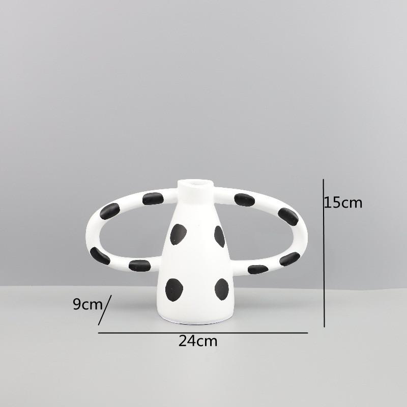 

Modern Art Black and White Polka Dot Vase, Flower Arrangement, Centerpiece of Dining Table, Resin Crafts, Living Room Decoration