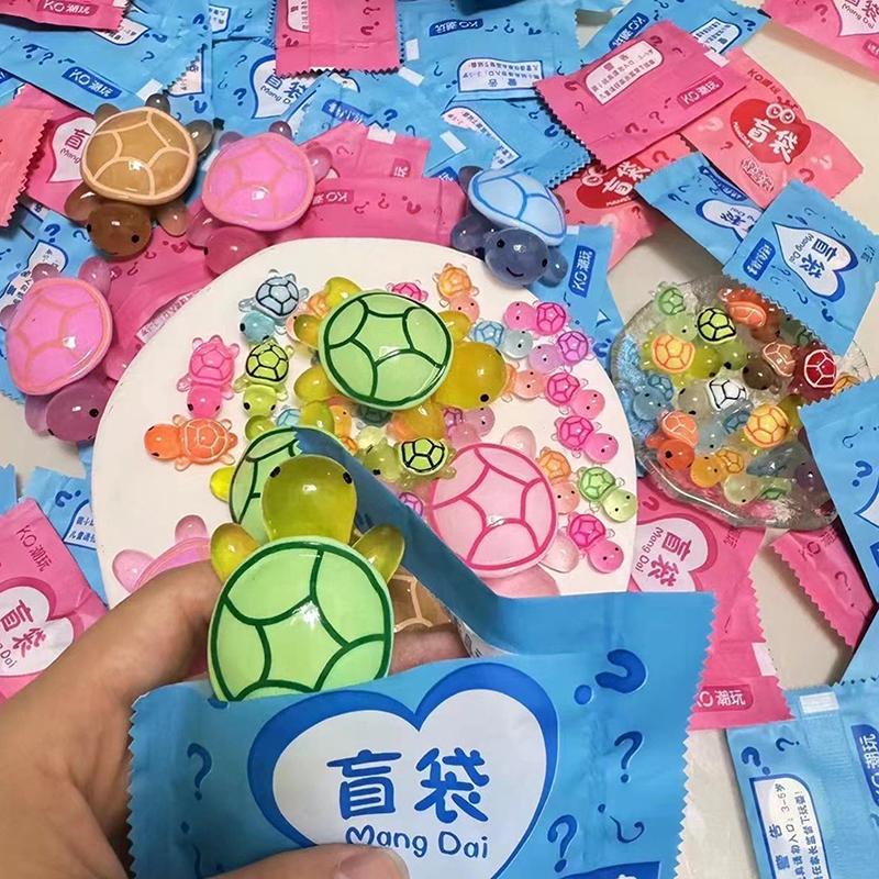 

Светящаяся черепаха, слепой мешок, симпатичная мини-черепаха из смолы, игрушка, украшение для сада, микро-ландшафтные фигурки, украшение для дома, рабочего стола, автомобиля