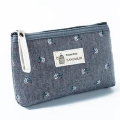 Cute Makeup Bag for Women, Minimalist Cosmetic Pouch Travel Toiletry Organizer, Gift Idea for Girls, Waterproof Small Bag