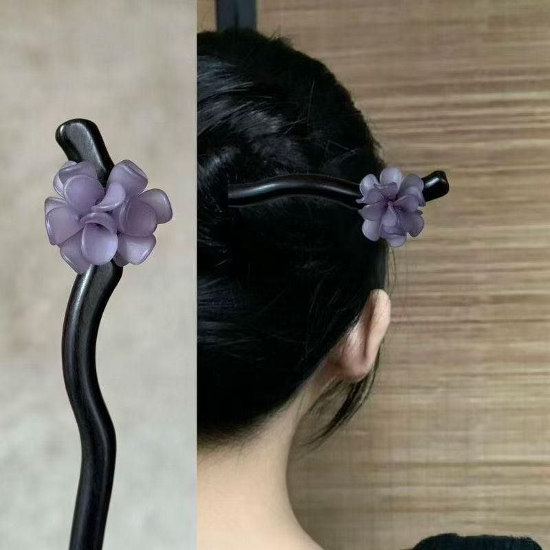 Sandalwood Women's Hairpin: Elegant Modern-Chinese Style Wooden Updo Stick