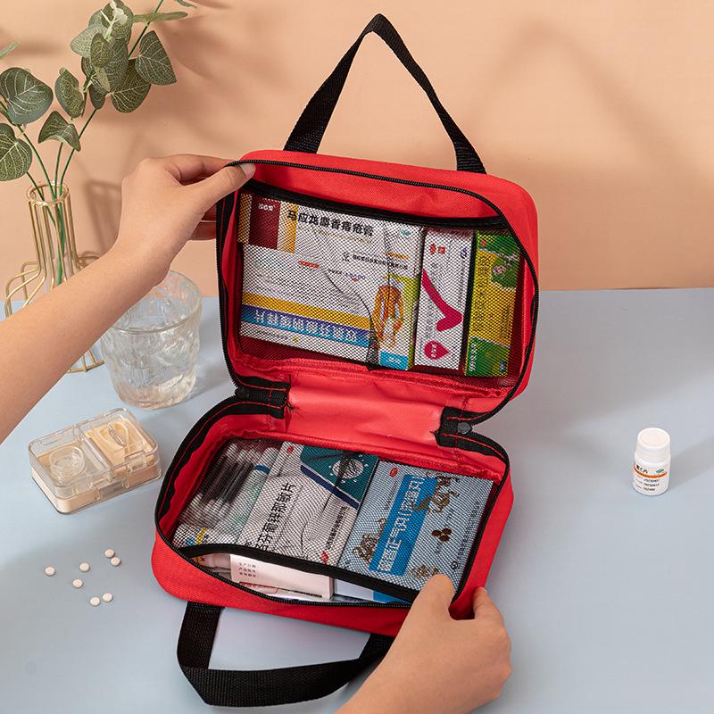 Large Capacity Waterproof Dustproof First Aid Kit Bag for Emergency Rescue