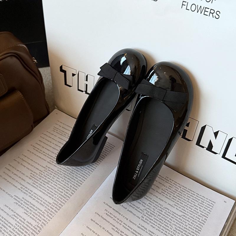Women's Plus Size Mary Jane Flats: Round Toe, Wide Fit, Sizes 41-43, Sweet Granny Style