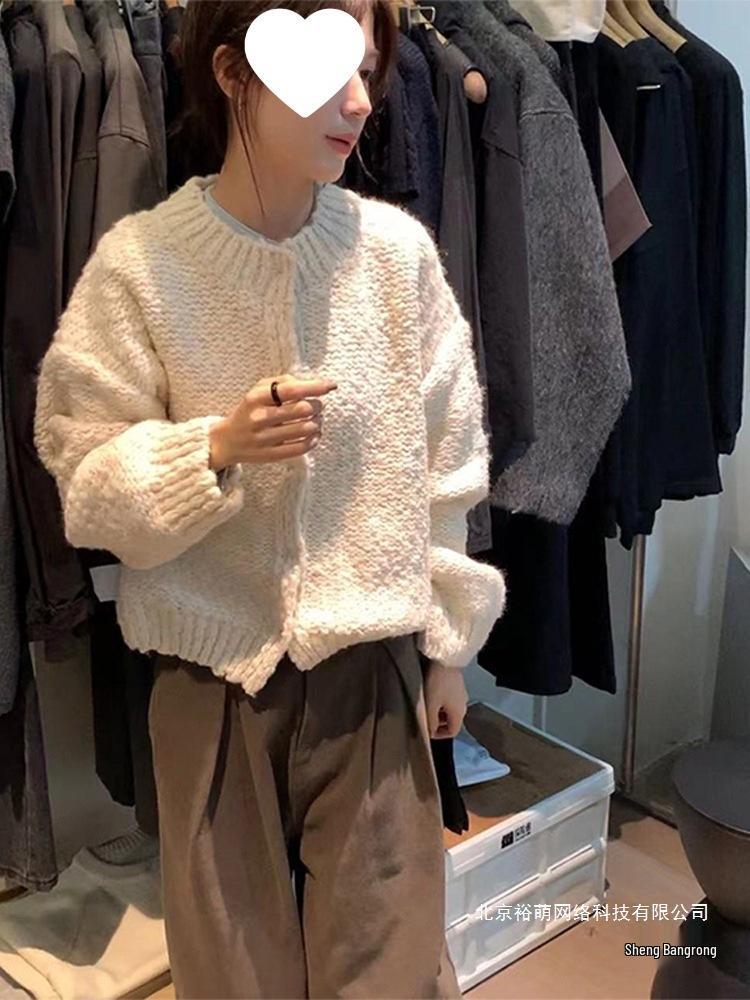 Korean Style Soft Knitted Women's Cardigan, Autumn 2025 Collection, Casual Chic