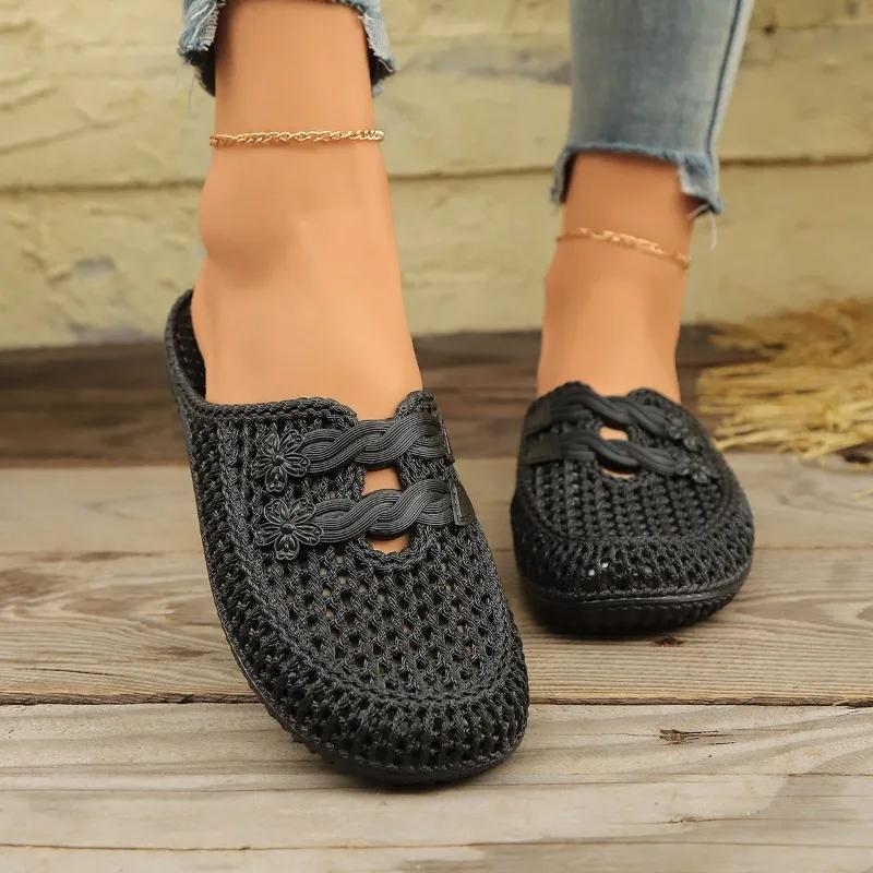 2025 New Summer Hot Sale Women's Outdoor Casual Closed Toe Sandals Hollow Floral Ladies Slippers for Daily Zapatos De Mujer