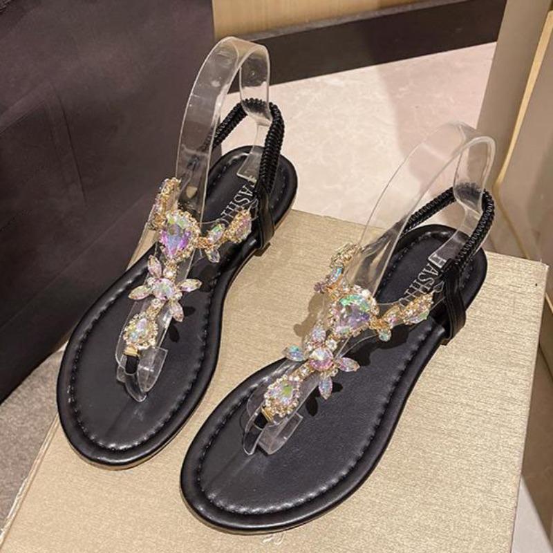2025 New Summer Flats Sandals Women Crystal Clip Toe Slippers Trend Luxury Ladies Shoes Beach Causal Slides Zapatos De Mujer