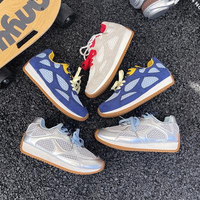 Chaussures d'entraînement allemandes fines en maille pour femmes 2025 nouvel été rétro avec jupes respirantes à semelle plate légères sportives chaussures Forrest Gump
