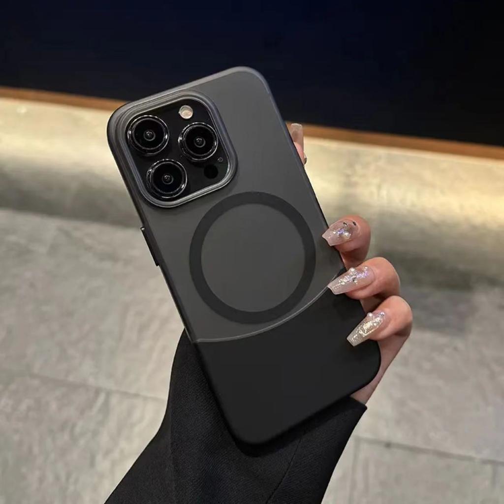 Applicable To IPhone16promax Frosted Magnetic Suction Phone Case Apple 15 Creative Top and Bottom Insert Two-in-one PC Case 14